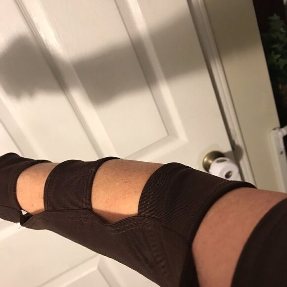 Lovely NWT Dress with Arm Cut Outs!! - Picture 3 of 4